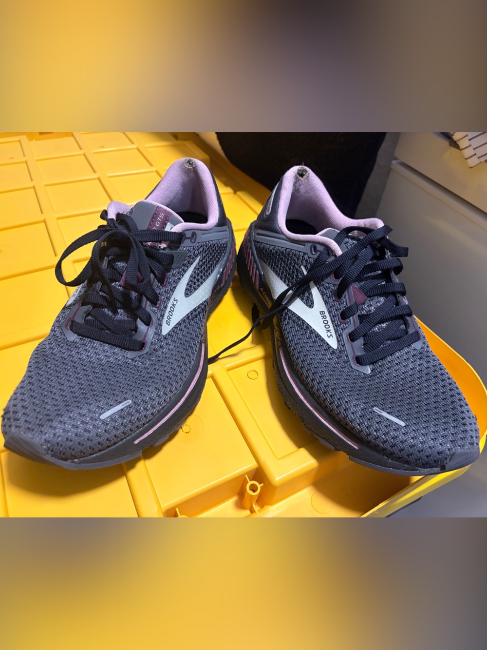 Brooks Women's Gray and Pink Running Sneakers